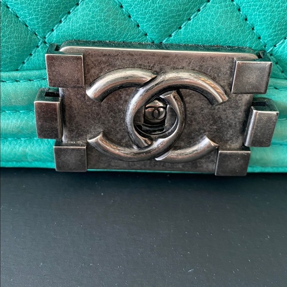 Chanel Turquoise Boy Bag - Picture 4 of 15